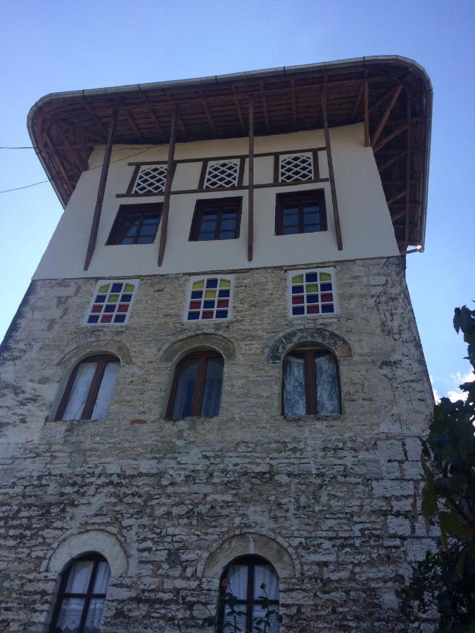 Konaku Guest House Gjirokastër Exteriör bild